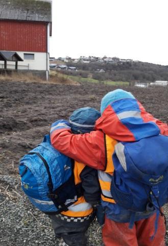 DANNING Mål Vi ønsker at barna skal oppleve det gjennom: VOKSENHANDLING Personalet i barnehagen skal: Vi som foresatte kan bidra med : Byneset barnehager skal bidra til at barna har gode verdier og