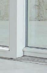 43 Skyvedør Bruk: Lyssand skyvedør er ypperlig til bruk mot terrasse eller hage. Døren glir lett opp og igjen.