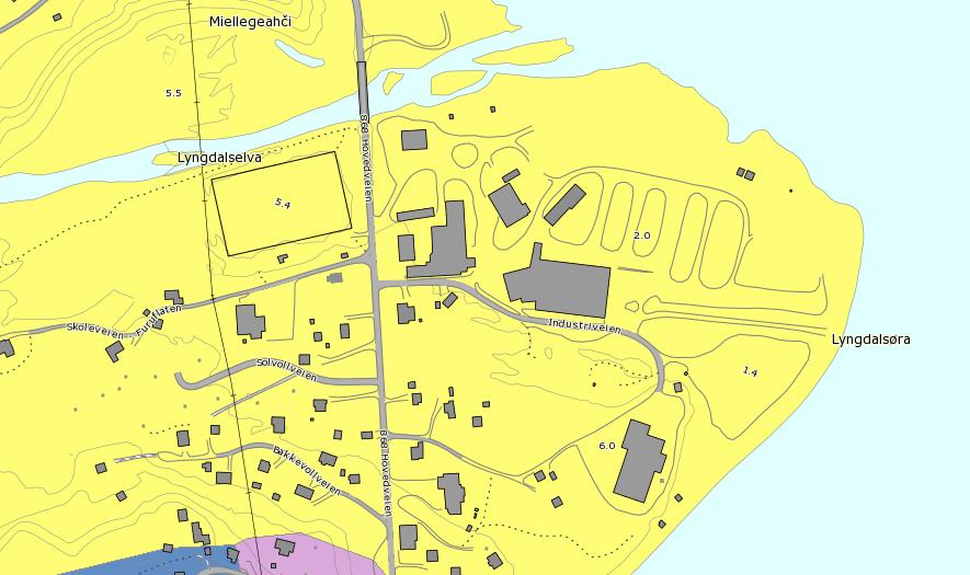 3. Grunnforhold og terreng Furuflaten Industriområde ligger på Lyngdalsøra, like sør for utløpet av Lyngdalselva.