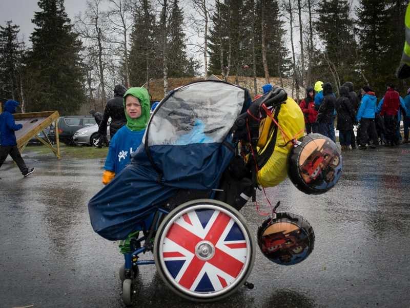 Det var 5 poster med varierende vanskelighetsgrad og forskjellige utfordringer knyttet til energi. 13.30 15.00 Lunsjbuffet, spisesalen 15.30 16.