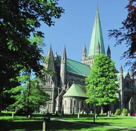 Her er mulighetene mange, enten du foretrekker en guidet omvisning i Nidarosdomen, padle kajakk på Nidelva og inn i de mange små kanalene, eller en rolig spasertur eller sykkeltur blant de vakre