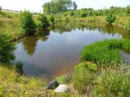 Trinn 1 Rensedammer Trinn 1 Trinn 2 Trinn 3 Beskrivelse Prosess: Sedimentasjon Foto: COWI (2013) MULIGE YTELSER Vannbalanse Rensing ANTATT RENSEEFFEKT Partikler Næringsstoffer Noe Renseeffekt øker