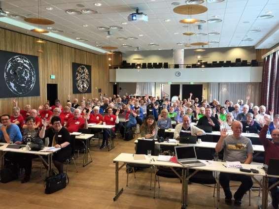 Slekt og Data Oslo/Akershus i røde skjorter på landsmøtet i Bergen i 2016.