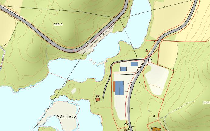 6.7. Stakkeland nord Figur: Kartet viser oversikt over tiltaksområde Stakkeland nord. Figur: Noe trevegetasjon på toppen av steinene.