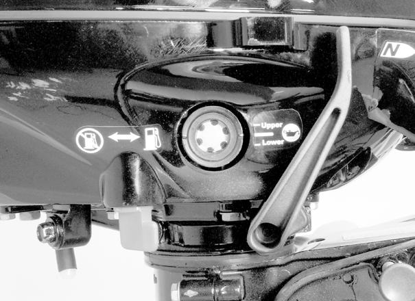 BRUK OBS Uten tilstrekkelig kjølevnn vil motoren, vnnpumpen og ndre deler overopphetes og påføres skde. Sørg for t det er tilstrekkelig vnntilførsel til vnninntkene under bruk. 1.