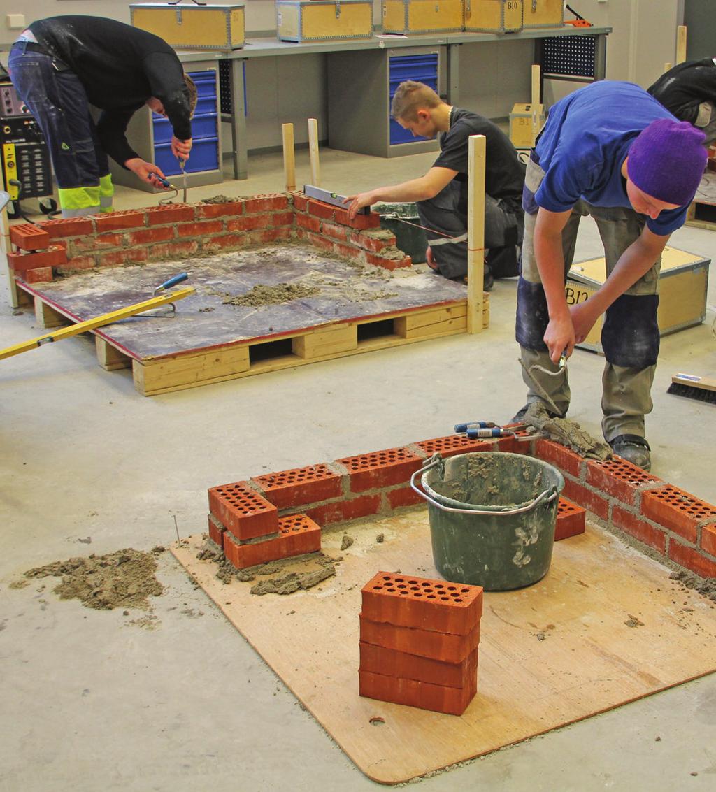 1. Planføresetnader Fylkestinget pliktar å vedta planstrategi. Fylkestinget har vedteke at planprogram for skulebruksplan skal utarbeidast. Fylkesutvalet har vedteke planprogrammet i april 2012.