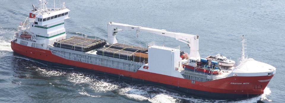 Nærskipsfart Kystrederienes del av nærskipsfarten betjenes av stykkgods-, bulk- og tankfartøy, fôrbåter og brønnbåter To «typer» nærskipsfart: - Mellom Norge og Europa - Kystfart i