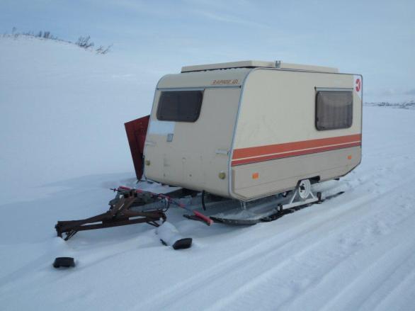 Søknadsplikt for campingvogner, villavogner og spikertelt. Søknadsplikt: Pbl.