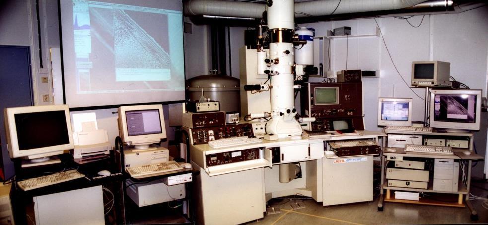 Bestemmelse av atomstrukturer: Mikroskopi Avbildning av