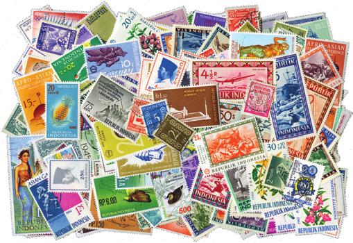 33-40, 60-61 AFA 705,- E Indonesia Pakke med 400 forskjellige frimerker fra Indonesia.