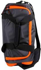 920 924 915 BAG MAX N907 Praktisk sportsbag med glidelås i kontrast. Smart våtromslomme i siderom.