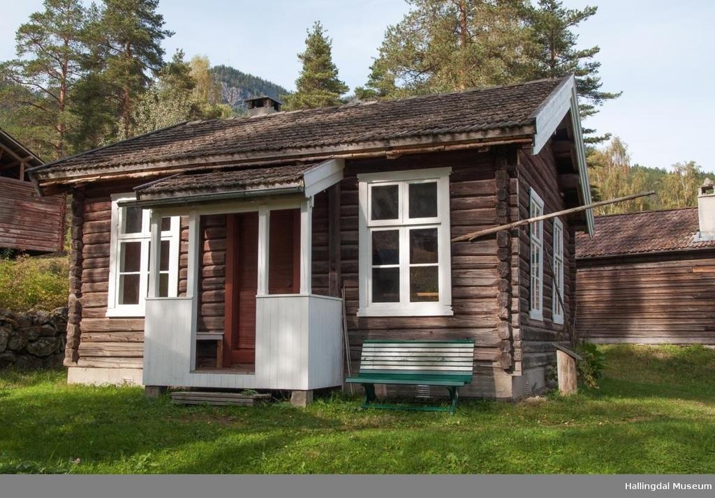Skåterudmoen skole ble bygd i 1878.