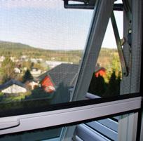 Moderne og attraktivt design integrert i dør- eller vindusramme Står vinduet i