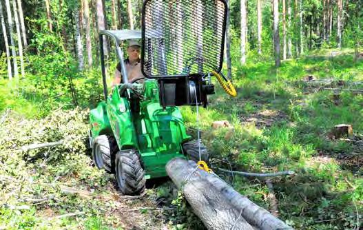 Skog og ved Vinsj Avant hydraulisk vinsj passer til vinsjing av det meste.