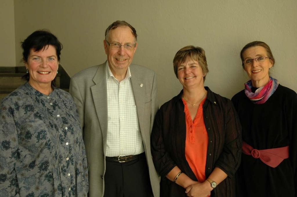Styret for forskningsmidlene over jordbruksavtalen for 2010: Fra venstre Ann Merete Furuberg, Per Harald Grue, Berit Hundåla og Siri Anzjøn (observatør fra NFR) 3 Styrets oppgaver og arbeidsform