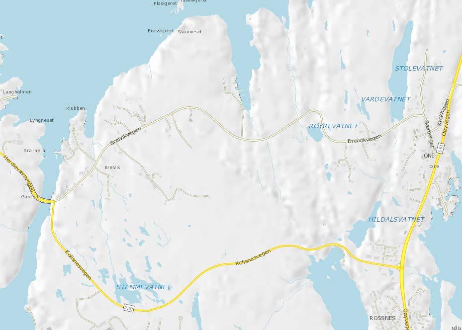 Bebuarar langs kommunal veg vest for planområdet køyrer til Fv561 via Fv228 og ikkje via kommunal veg forbi planområdet.