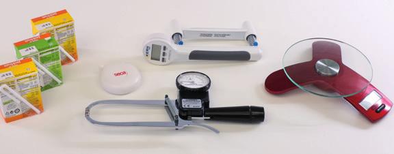 apparater for måling av energiomsetning ved indirekte kalorimetri (COSMED Fitmate) Digitalt blodtrykksapparat Videokamera med stativ og mikrofon (Canon XA10)