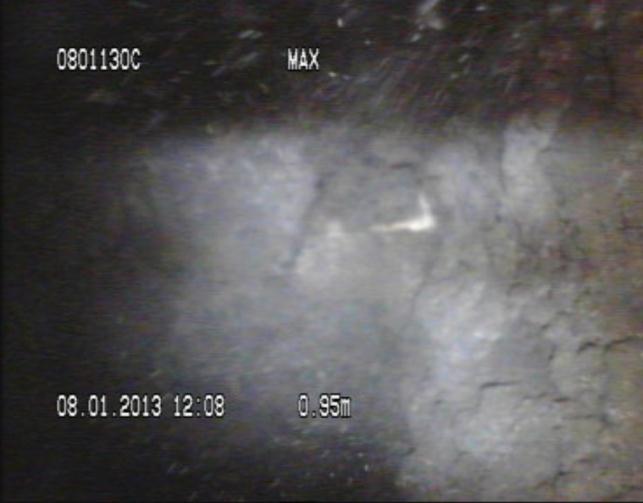 Pipe 4 (ikke i bruk) 0,55 m Mye sot på pipevangen (Bilde 1) 0,95 m Små krater i hjørne