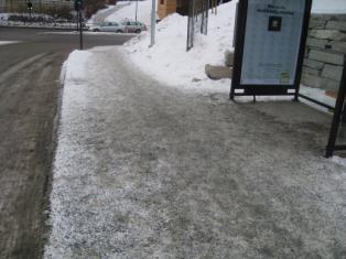 Friksjonsforbedrende tiltak (krav til sand, høvling) Bruk av kjemikalier og