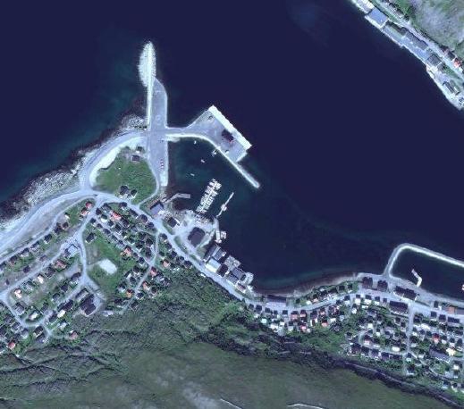 1 Rigg og drift 1.1 YTRE FORHOLD Kjøllefjord har beliggenhet innerst i Kjøllefjorden, en sidefjord til Laksefjorden i Lebesby Kommune, ca. 95km nord for Lebesby kommunesentrum.