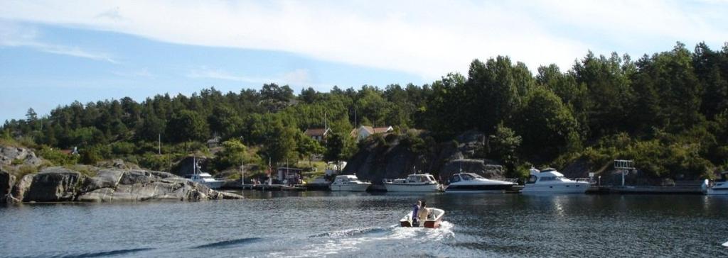 Figur: 18. Risøya vest. Anlegget til Risør Motorbåtforening.