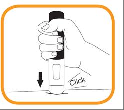 Hold den fyldte pen mod huden. Injektionen begynder, når det første klik lyder, og det orange bånd i bunden af den fyldte pen forsvinder.
