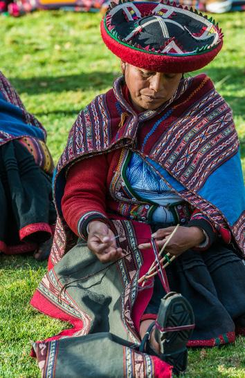 Dag 10. Cusco, Inkafolkets hellige dal Vår rundreise i Peru går i dag til Inkaenes hellige dal. The Sacred Valley. Vi drar fra Cusco med buss inn i kjernen av Quechua-kulturen.