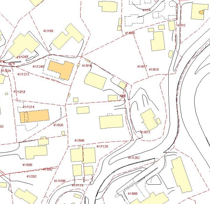 4. Områdebeskrivelse Beskrivelse av område Planområdet er beliggende i et område hovedsakelig bestående av ene- og tomannsboliger. Boligene har ulik alder og varierende arkitektonisk formspråk.