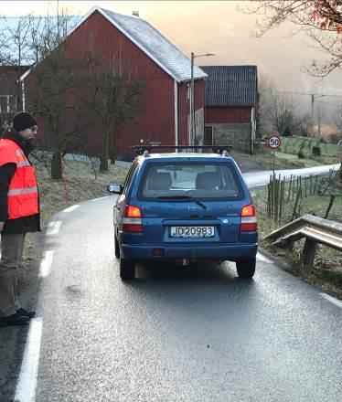 være over 6 m og kjørefeltene minimum 2,75 m.