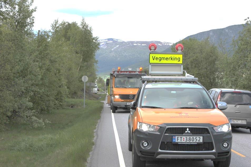 Temainspeksjon Inspeksjon av vegens sideområder Metode 4 personer i en uniformert bil Sjåfør, gjerne en