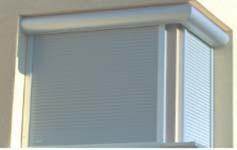 HELLA fasadepersienne tjener til lysreguleringen, som innsyns-, refleksjons- og varmebeskyttelse.