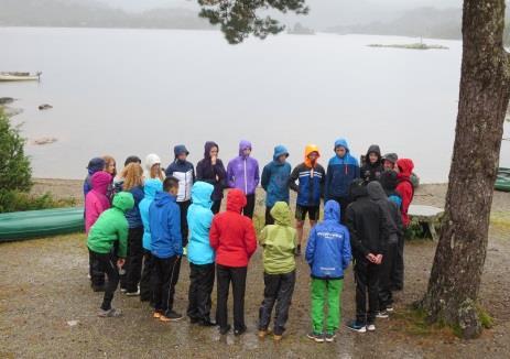 Ein vil framleis bli konfirmert klassevis (Skuleklasse). 26. eller 27. AUGUST Konfirmantåret «sparkast i gong» på kyrkjetunet anten fredagen eller laurdagen.