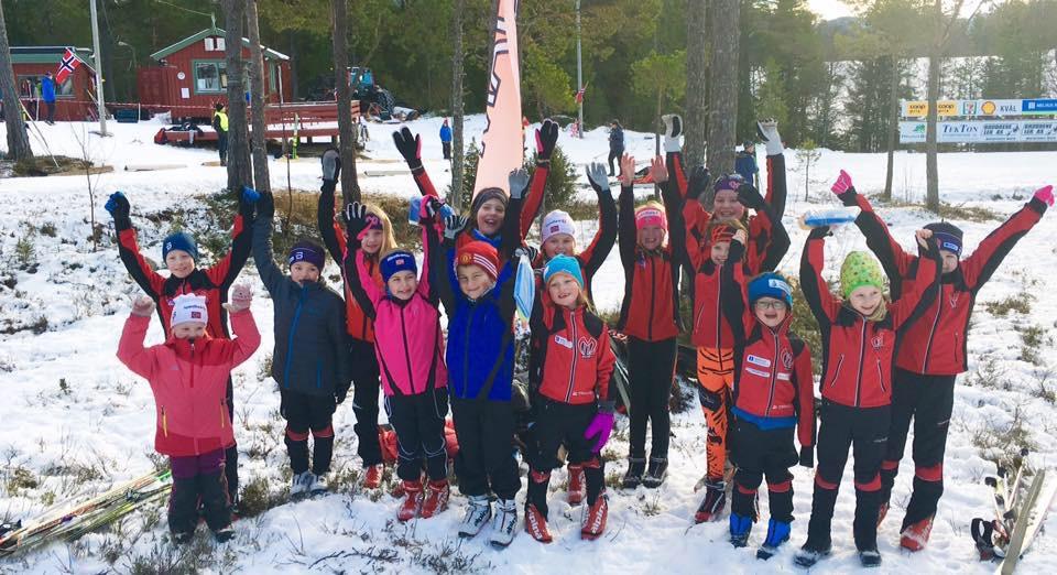 2016 ÅRSMELDING SKIAVDELINGEN MALVIK IL 1. Avdelingen Malvik Ski er en undergruppe av Malvik Idrettslag og har som hovedmål å legge til rette for skiglede for flest mulig lengst mulig.