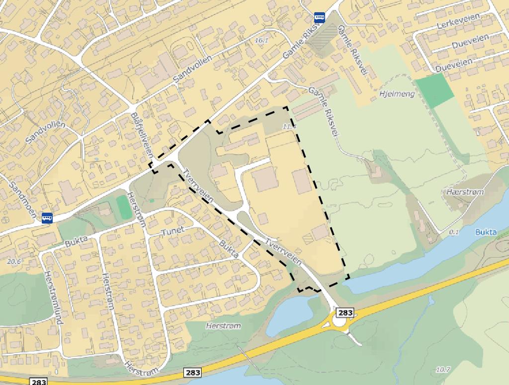 Side 5 av 21 1.3 Kollektivtilbud Det er mellom 300-600 meter å gå til de to nærmeste bussholdeplassene fra planområdet, vist i Figur 1-4 med stiplet linje.