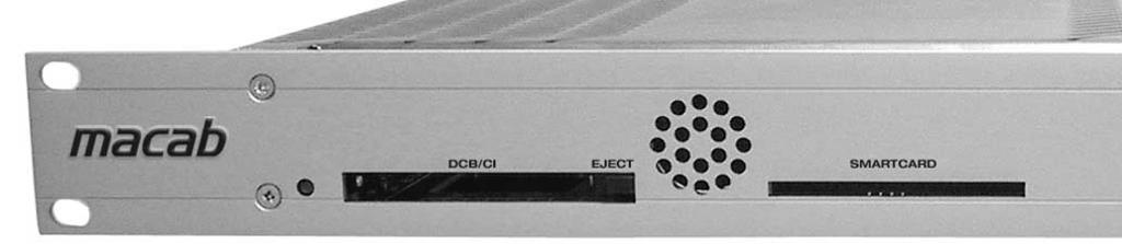 Programkort KORTLESERE DVB/CI-UTTAK CA-MODUL PROGRAMKORT CA-MODUL På framsiden finnes uttak for CA-modul, som benyttes for kanaler som er kodet i forskjellige sendesystem.