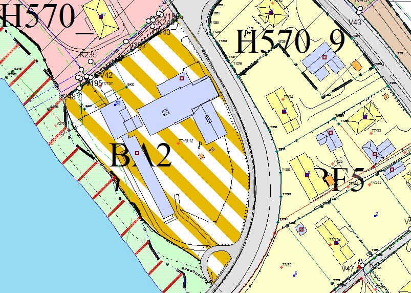 Utsnitt av kommunedelplan Nesbyen: Forhold til overordnet plan: Eiendommen ligger innenfor kommunedelplan Nesbyen vedtatt i kommunestyret 13.08.2015.