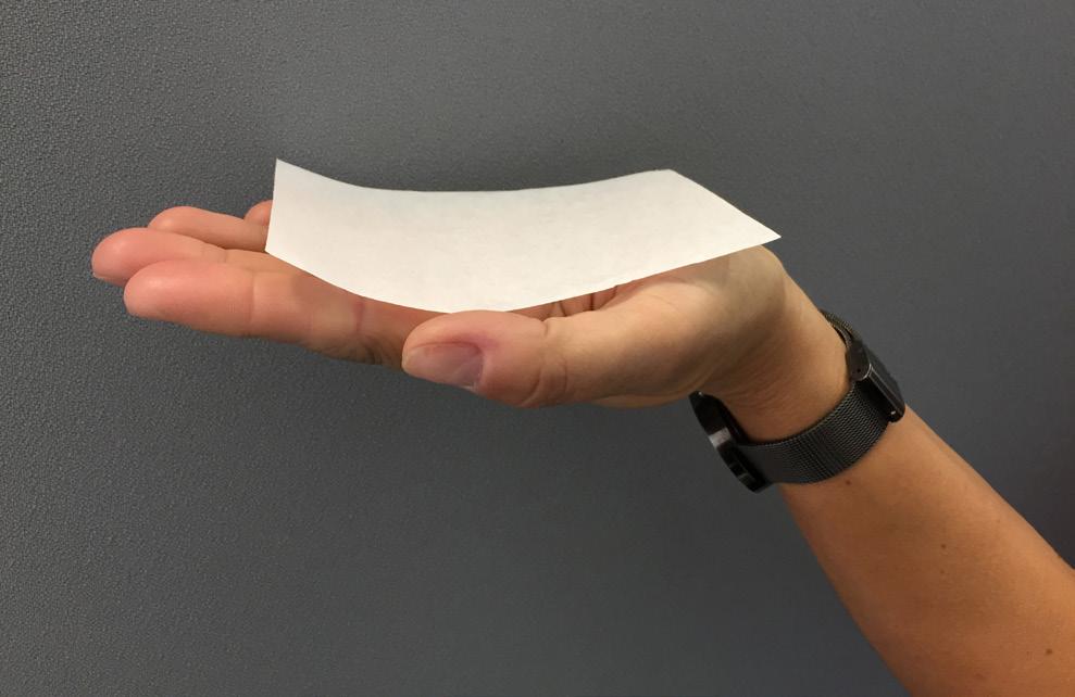 Elevark Forskersprint: matpapir i hånda Legg et matpapir på håndflaten din. Hånda skal være utstrakt og med innsiden av hånda opp. Vent noen sekunder. Hva skjer? 1.