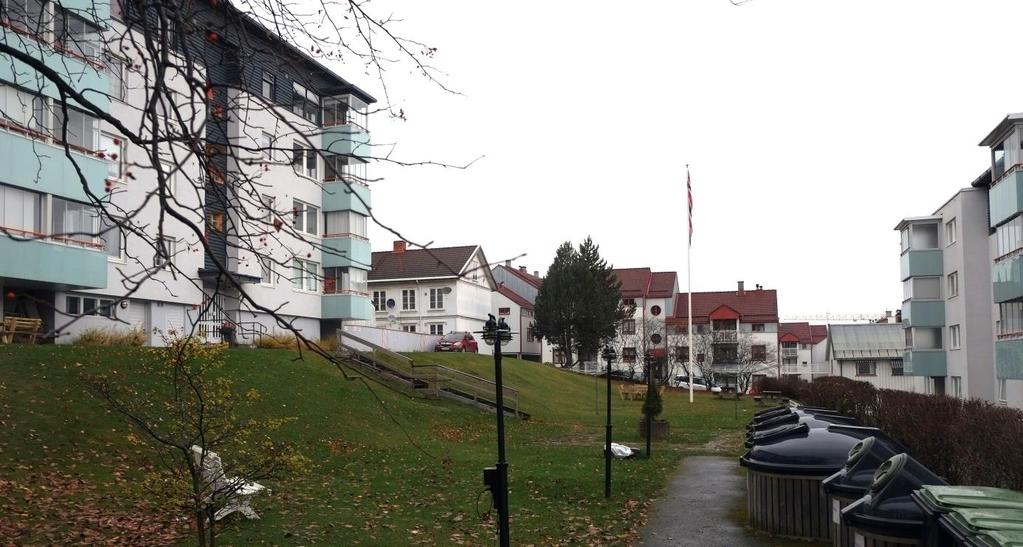 De to blokkene med adresse Skolegata 10 er bygget rundt 1960.
