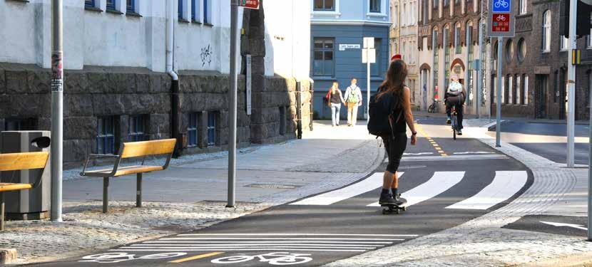 6. BÆREKRAFTIG TRANSPORT Gange Kommuneplanens samfunnsdel fra 2015 satte mål for Bergen som en aktiv gåby med bakgrunn i forebygging av folkehelse og en bærekraftig kompakt byutvikling.