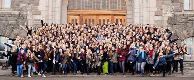 skole og holder en informasjonstime der. Besøket gjennomføres oftest ifm juleferien da studenten skal hjem til familien i ferien.