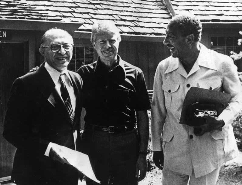 jørgen jensehaugen & anja sletteland 1979: Menachem Begin, Jimmy Carter og Anwar Al-Sadat forhandler frem Camp David-avtalen.