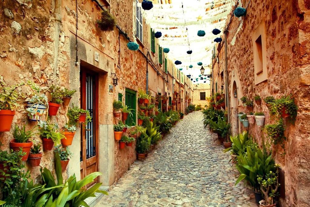 SINGELTUR TIL MALLORCA 22. 29. MAI 2018 Er det rart vi elsker Mallorca? Den baleariske øya har alt; vakker natur, flotte strender, god mat, kultur og shopping.