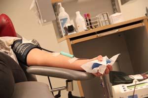 blodforskriften understrekes det at «å gi blod anses for å
