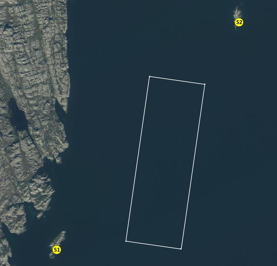 Figur 5. Stasjonar for gransking av strandsone. Planlagd anleggsområde er markert med kvit firkant. Kartgrunnlag frå http://kart.fiskeridir.no/. Tabell 8.