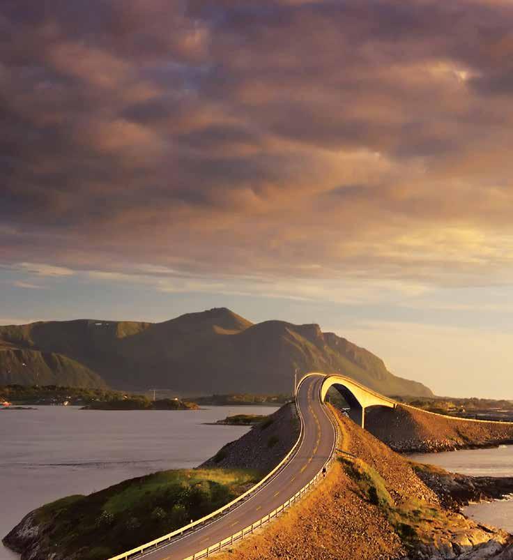 Foto cover: Sverd i fjell, Hafrsfjord Richard Larssen Visitnorway.