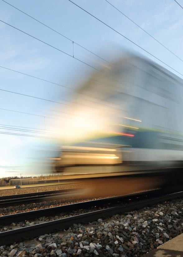 Resten av landet Utviklingen i persontrafikken i resten av landet vil bli basert på Jernbaneutviklingen innen for storbyområdene (innenfor 100 km) IC-utbyggingen