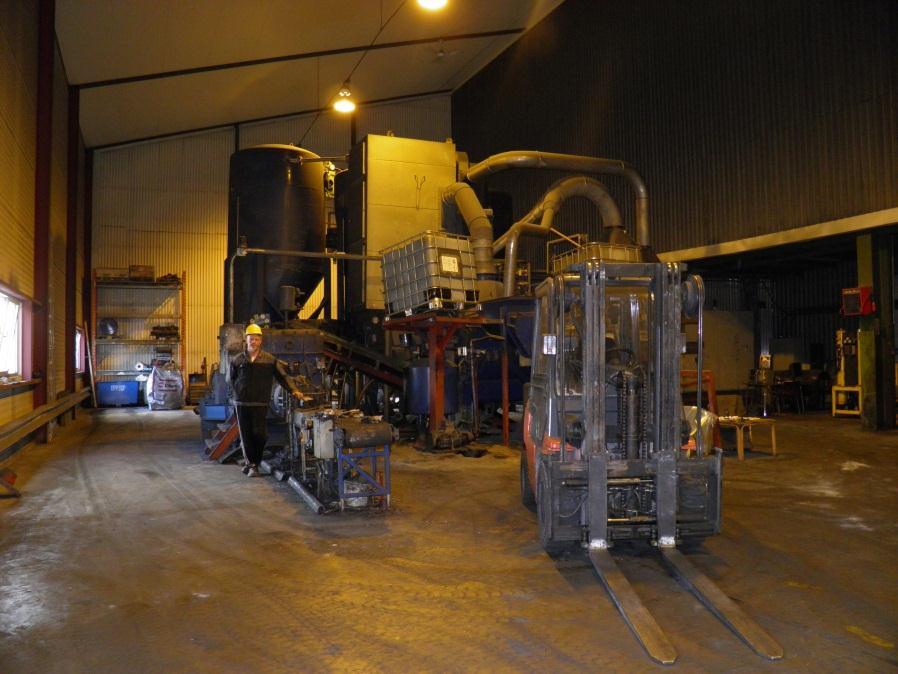 MEKANISK INDUSTRI OG PRODUKSJON Kopperaa AS Kopperaa AS driver utvikling, produksjon og leveranser av spesialtilpassede produkter til smelteverk industrien.