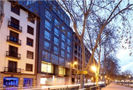 Hotellet ligger i hjertet av Bilbao, i den sjarmerende