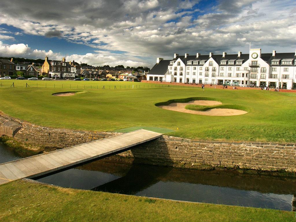 Carnoustie Golflinks Carnoustie Golf Club er en golfklubb i Carnoustie, Skottland, grunnlagt i 1842. Den er en av verdens 10 eldste golfklubber.