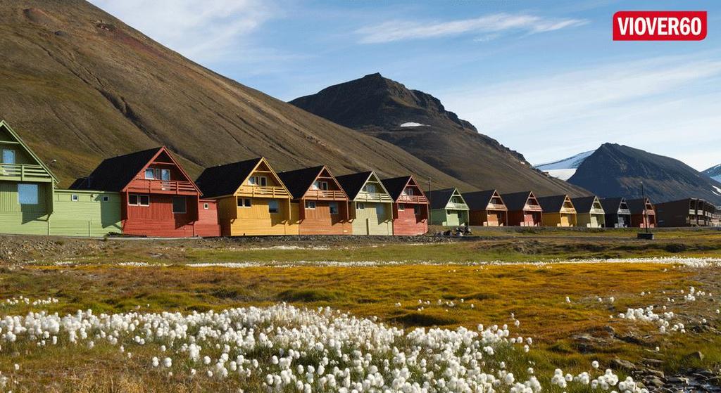 1 SVALBARD EN ARKTISK PERLE Svalbard har med sitt polare klima, unike dyreliv, ville natur og gamle gruver fascinert reisende i mange år.
